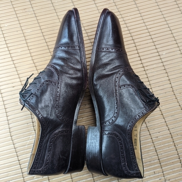 Bally \